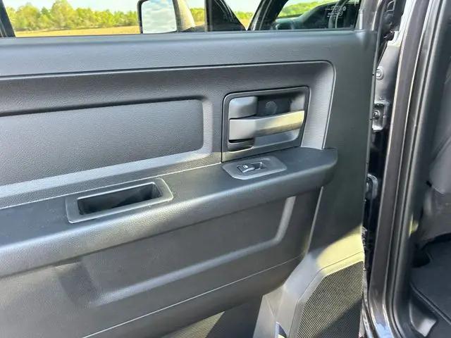 2025 Ram 2500 Tradesman Crew Cab 4x4 6'4" Box