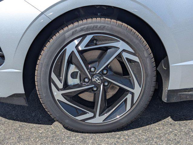 2025 Hyundai Sonata SEL - Photo 9