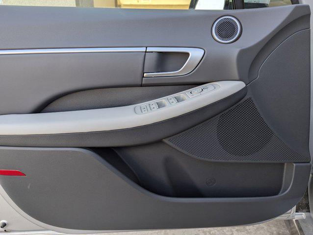 2025 Hyundai Sonata SEL - Photo 10