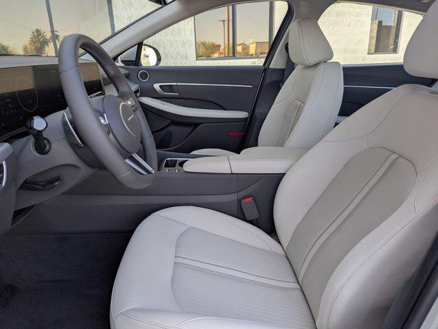 2025 Hyundai Sonata SEL - Photo 11