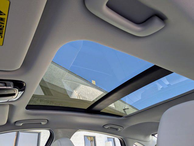 2025 Hyundai Sonata SEL - Photo 13