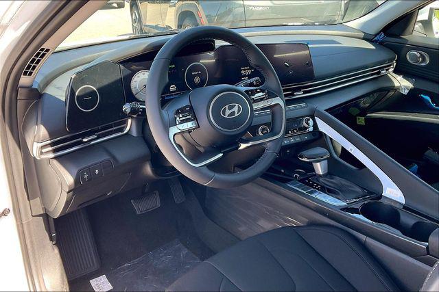 New 2025 Hyundai Elantra For Sale in Olive Branch, MS
