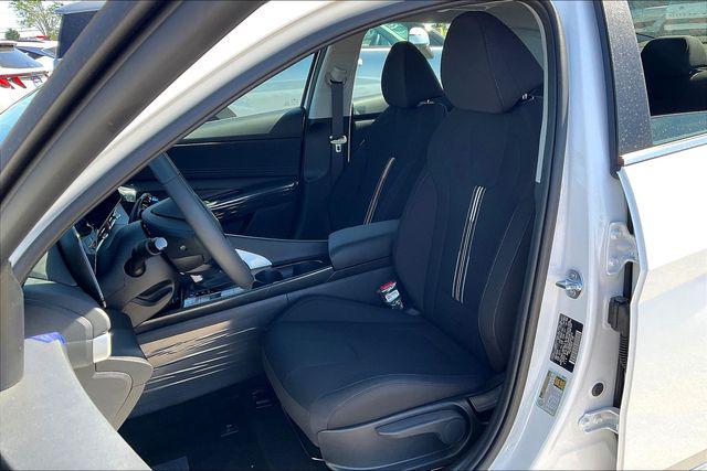 New 2025 Hyundai Elantra For Sale in Olive Branch, MS