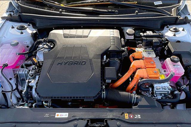 New 2025 Hyundai Elantra Hybrid For Sale in Olive Branch, MS