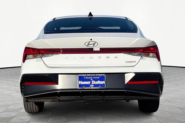 New 2025 Hyundai Elantra For Sale in Olive Branch, MS