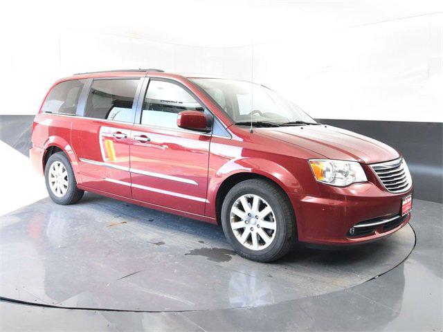 2016 Chrysler Town and Country Touring