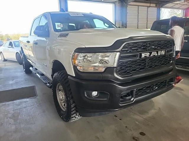 2022 RAM 2500 Tradesman Crew Cab 4x4 8 Box