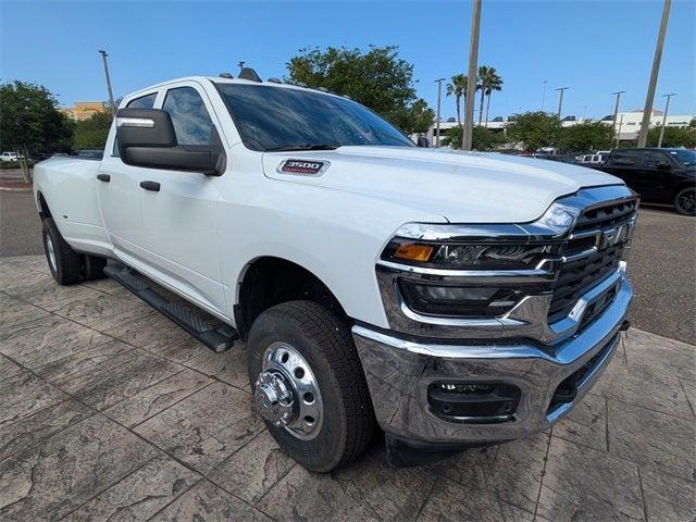 2025 RAM Ram 3500 RAM 3500 TRADESMAN CREW CAB 4X4 8 BOX