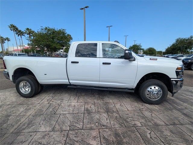 2025 RAM Ram 3500 RAM 3500 TRADESMAN CREW CAB 4X4 8 BOX