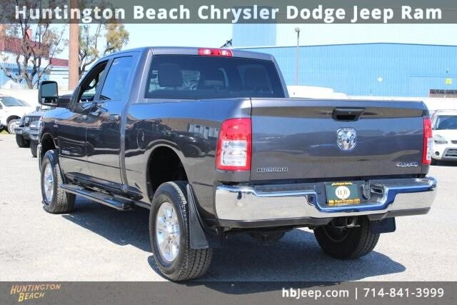 2023 RAM 2500 Big Horn Crew Cab 4x4 64 Box
