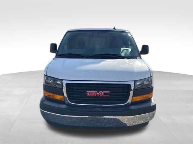 2025 GMC Savana Cutaway Work Van