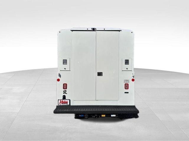 2025 GMC Savana Cutaway Work Van