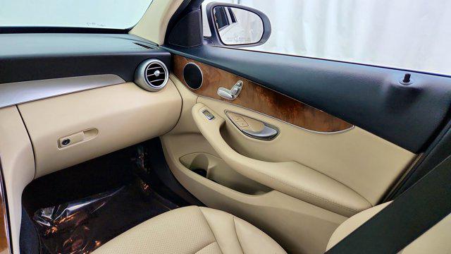2017 Mercedes-Benz C-CLASS C 300 Luxury