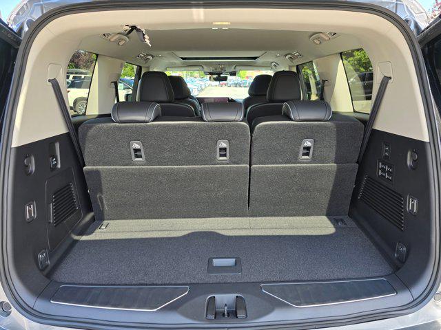 2025 INFINITI QX80 SENSORY AWD