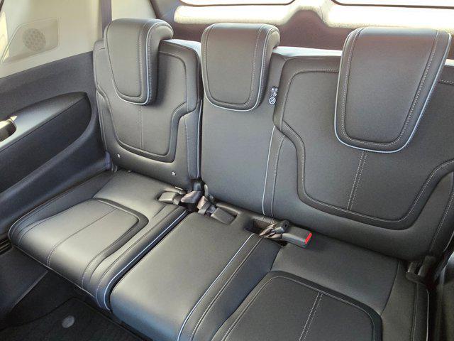 2025 INFINITI QX80 SENSORY AWD
