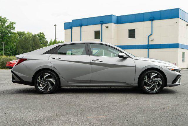 2025 Hyundai Elantra Hybrid Limited