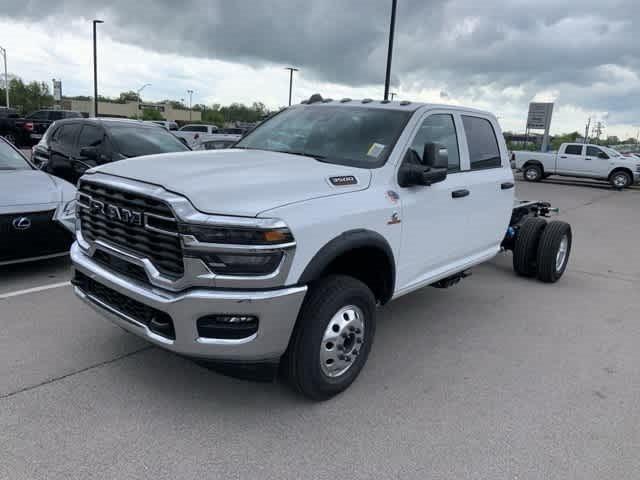 2025 RAM Ram 3500 Chassis Cab RAM 3500 TRADESMAN CREW CAB CHASSIS 4X4 60 CA