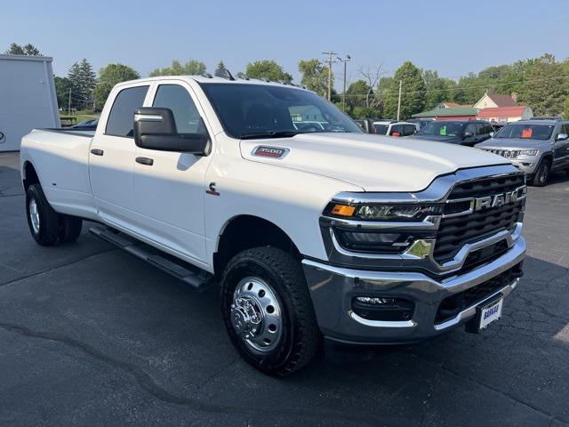2025 RAM Ram 3500 RAM 3500 TRADESMAN CREW CAB 4X4 8 BOX