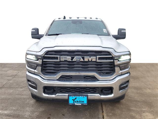 2025 RAM Ram 3500 Chassis Cab RAM 3500 TRADESMAN CREW CAB CHASSIS 4X4 60 CA