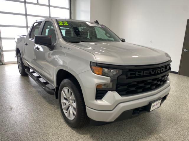 2022 Chevrolet Silverado 1500 4WD Crew Cab Short Bed Custom