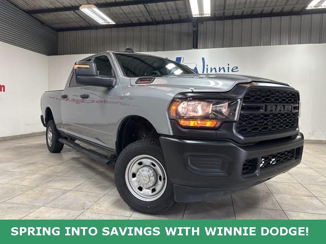 2024 RAM 2500 Tradesman Crew Cab 4x4 64 Box