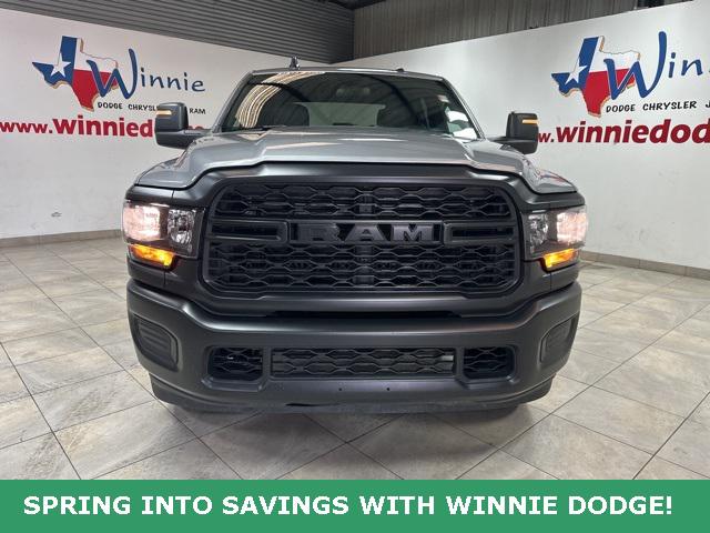 2024 RAM 2500 Tradesman Crew Cab 4x4 64 Box