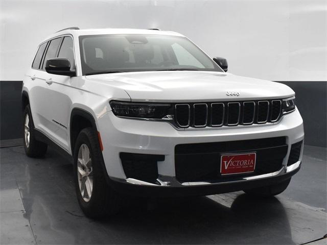 2023 Jeep Grand Cherokee L Laredo 4x2