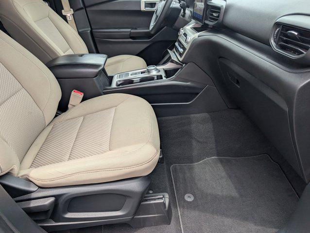 2021 Ford Explorer Base