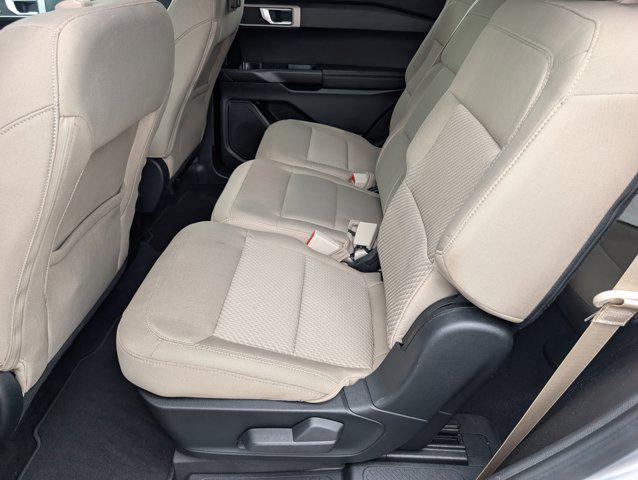 2021 Ford Explorer Base