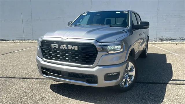 2025 RAM Ram 1500 RAM 1500 BIG HORN CREW CAB 4X4 64 BOX