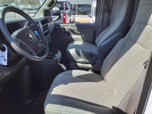 2025 Chevrolet Express Cargo Van RWD 3500 Extended Wheelbase WT