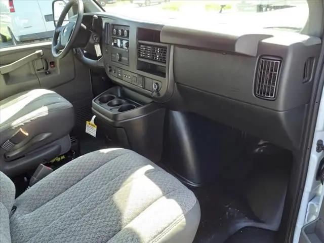2025 Chevrolet Express Cargo Van RWD 3500 Extended Wheelbase WT