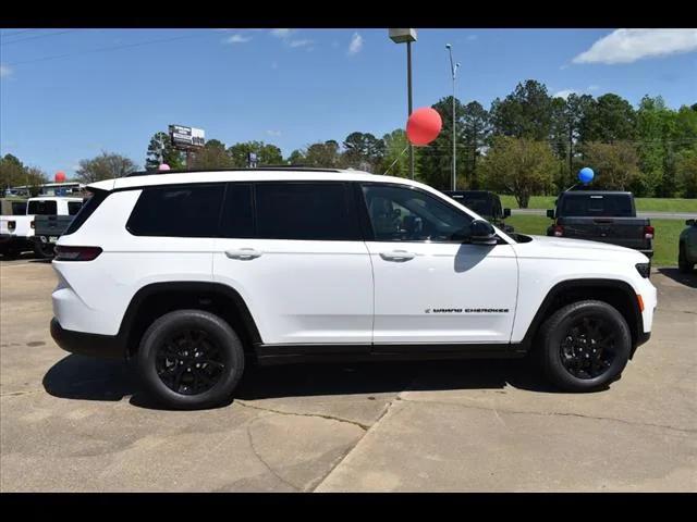 2025 Jeep Grand Cherokee GRAND CHEROKEE L ALTITUDE 4X2