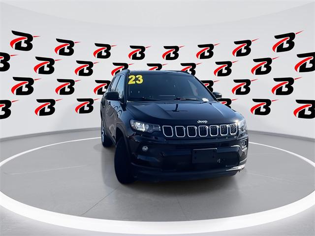 2023 Jeep Compass Latitude Lux FWD