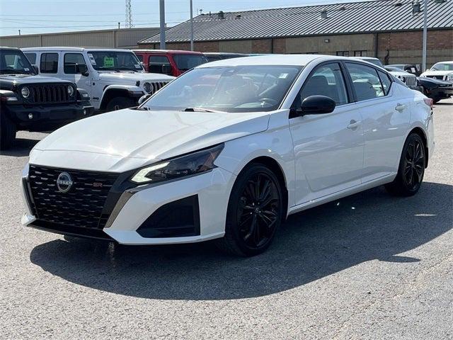 2023 Nissan Altima SR FWD