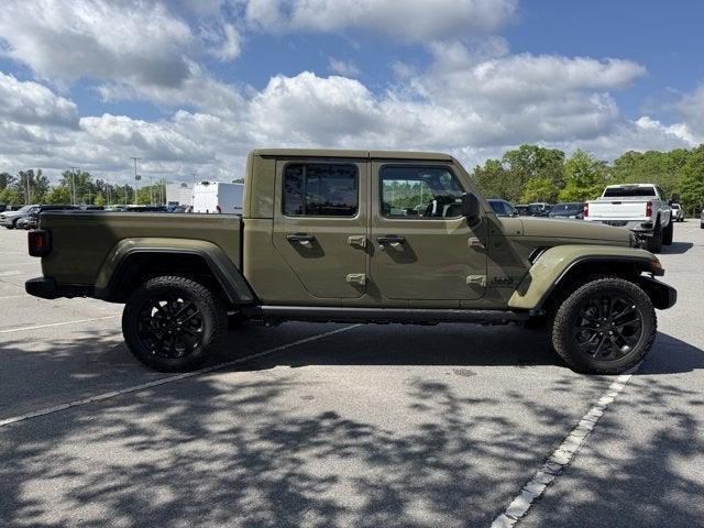 2025 Jeep Gladiator GLADIATOR NIGHTHAWK 4X4