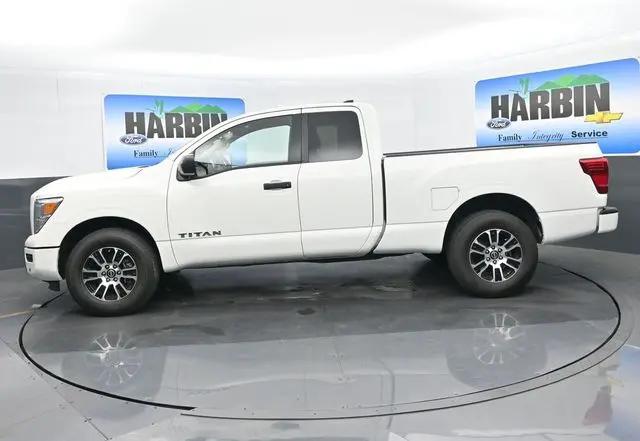 2024 Nissan Titan Crew Cab SV 4x4