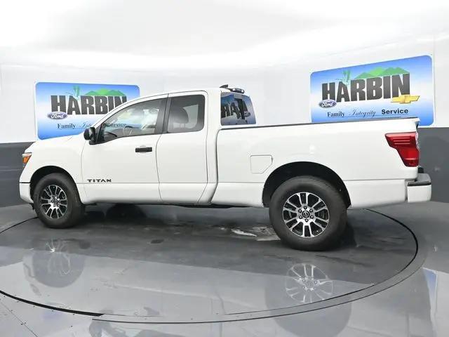 2024 Nissan Titan Crew Cab SV 4x4