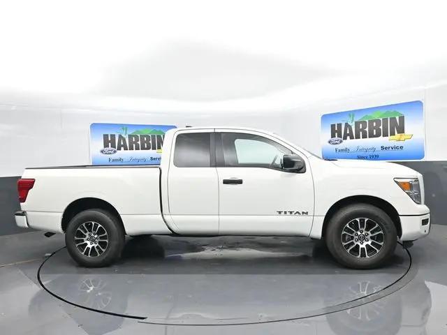 2024 Nissan Titan Crew Cab SV 4x4