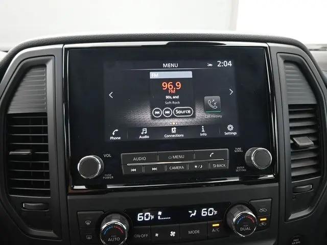 2024 Nissan Titan Crew Cab SV 4x4