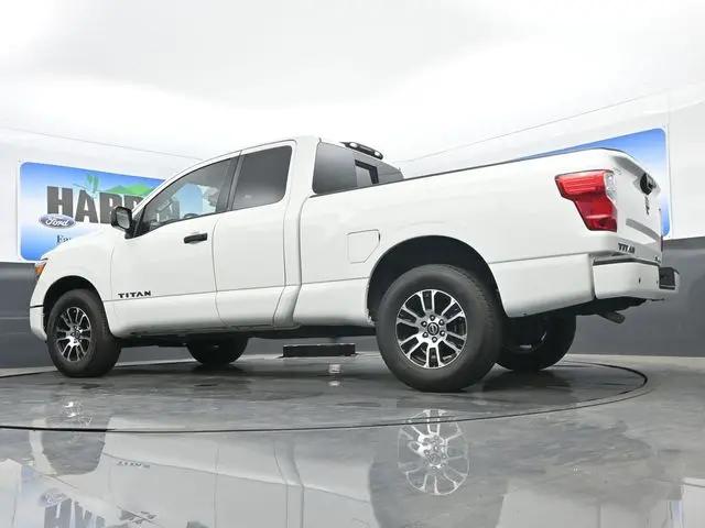 2024 Nissan Titan Crew Cab SV 4x4