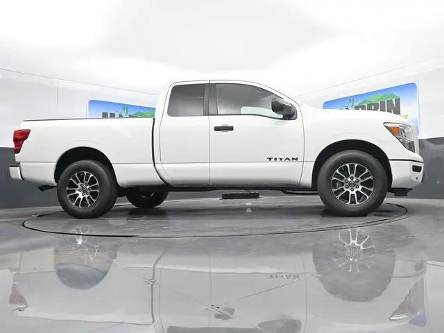 2024 Nissan Titan Crew Cab SV 4x4