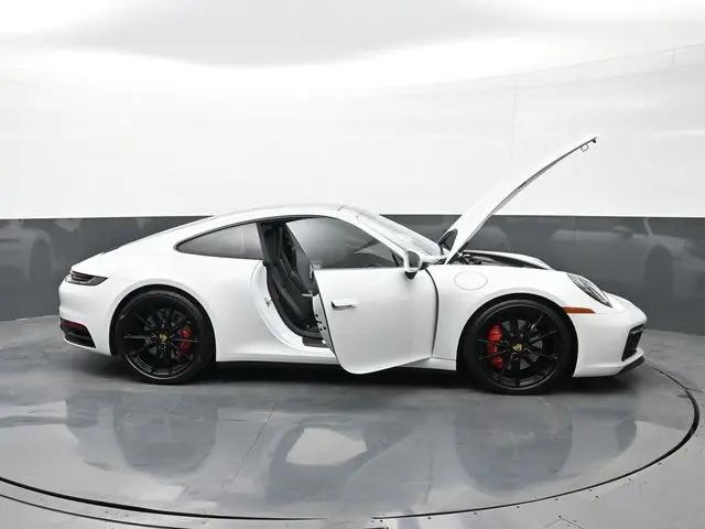 2020 Porsche 911 Carrera 4S
