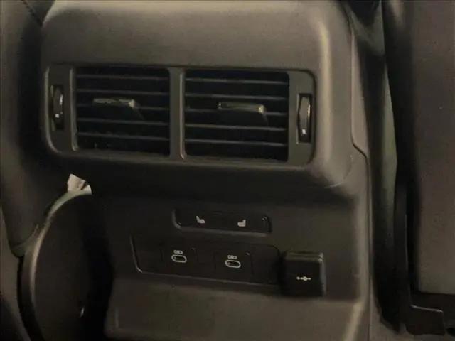 2026 Land Rover Range Rover Velar P400 Dynamic SE
