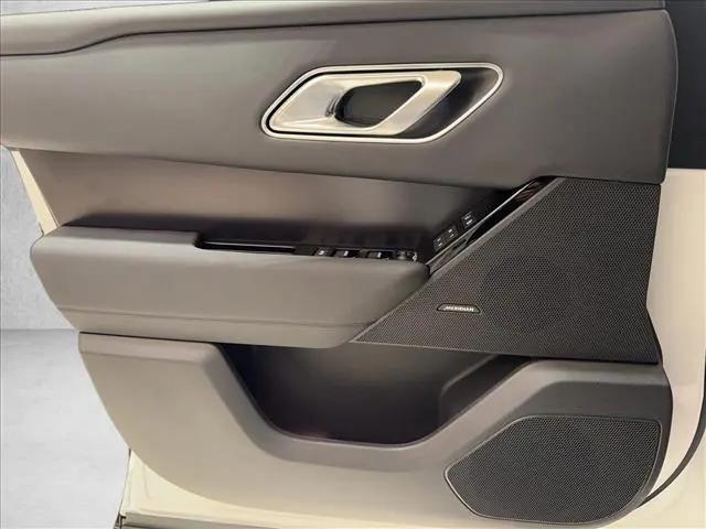 2026 Land Rover Range Rover Velar P400 Dynamic SE