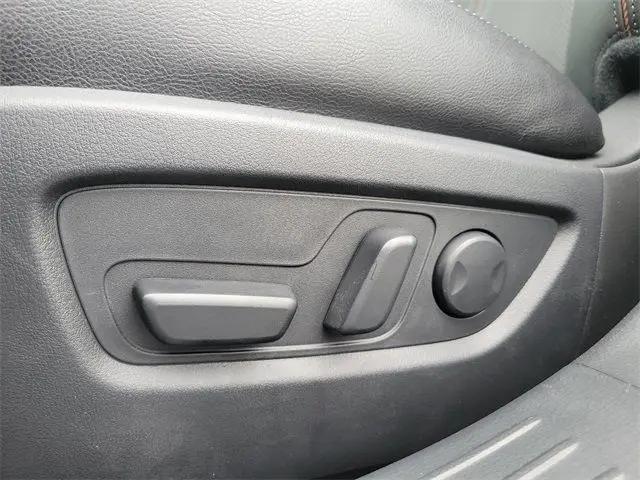 2025 Mazda CX-50 2.5 Turbo Premium Package