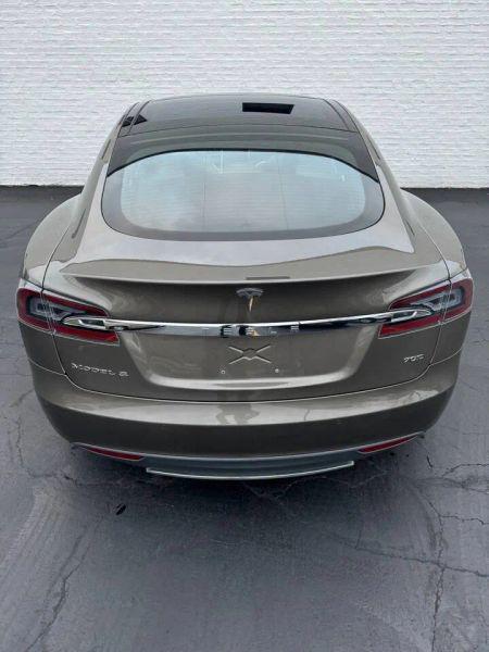 2015 Tesla Model S 85D