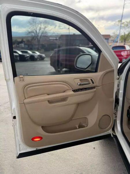 2011 Cadillac Escalade EXT Premium