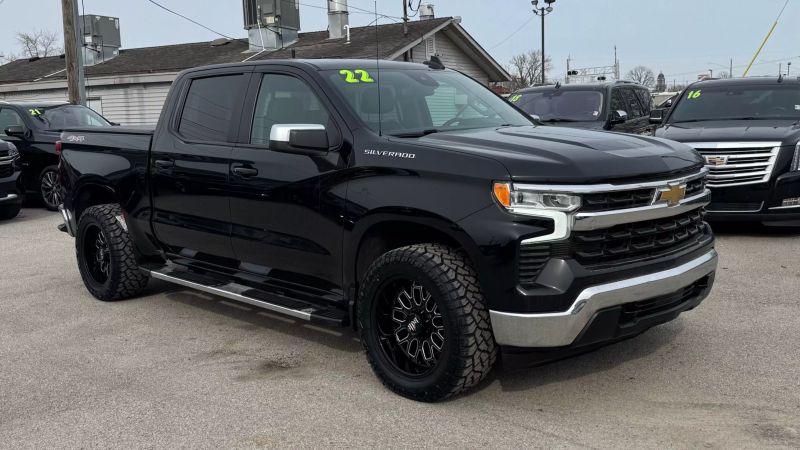 2022 Chevrolet Silverado 1500 4WD Crew Cab Standard Bed LT for sale in Frankfort, IN