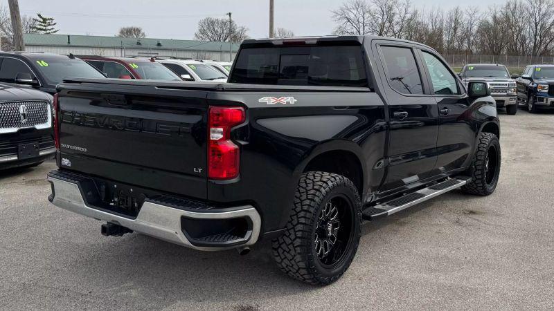 2022 Chevrolet Silverado 1500 4WD Crew Cab Standard Bed LT